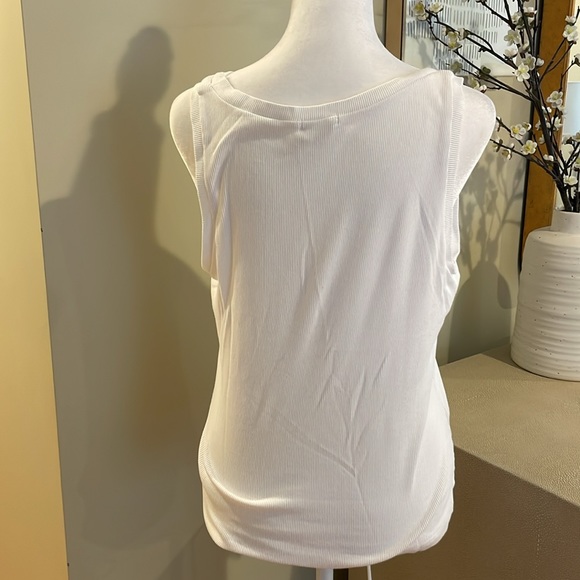 LNA  ribbed v neck sleeveless tee shirt - Picture 2 of 4